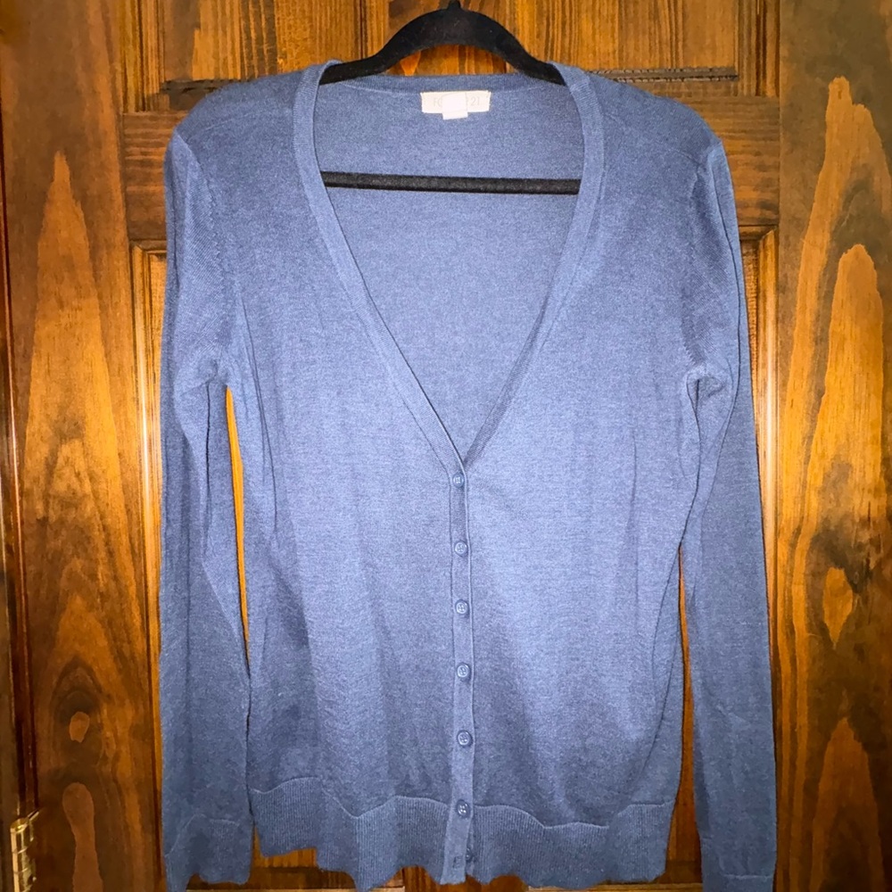 Forever 21 Women’s Navy Blue Classic V-Neck Button Cardigan